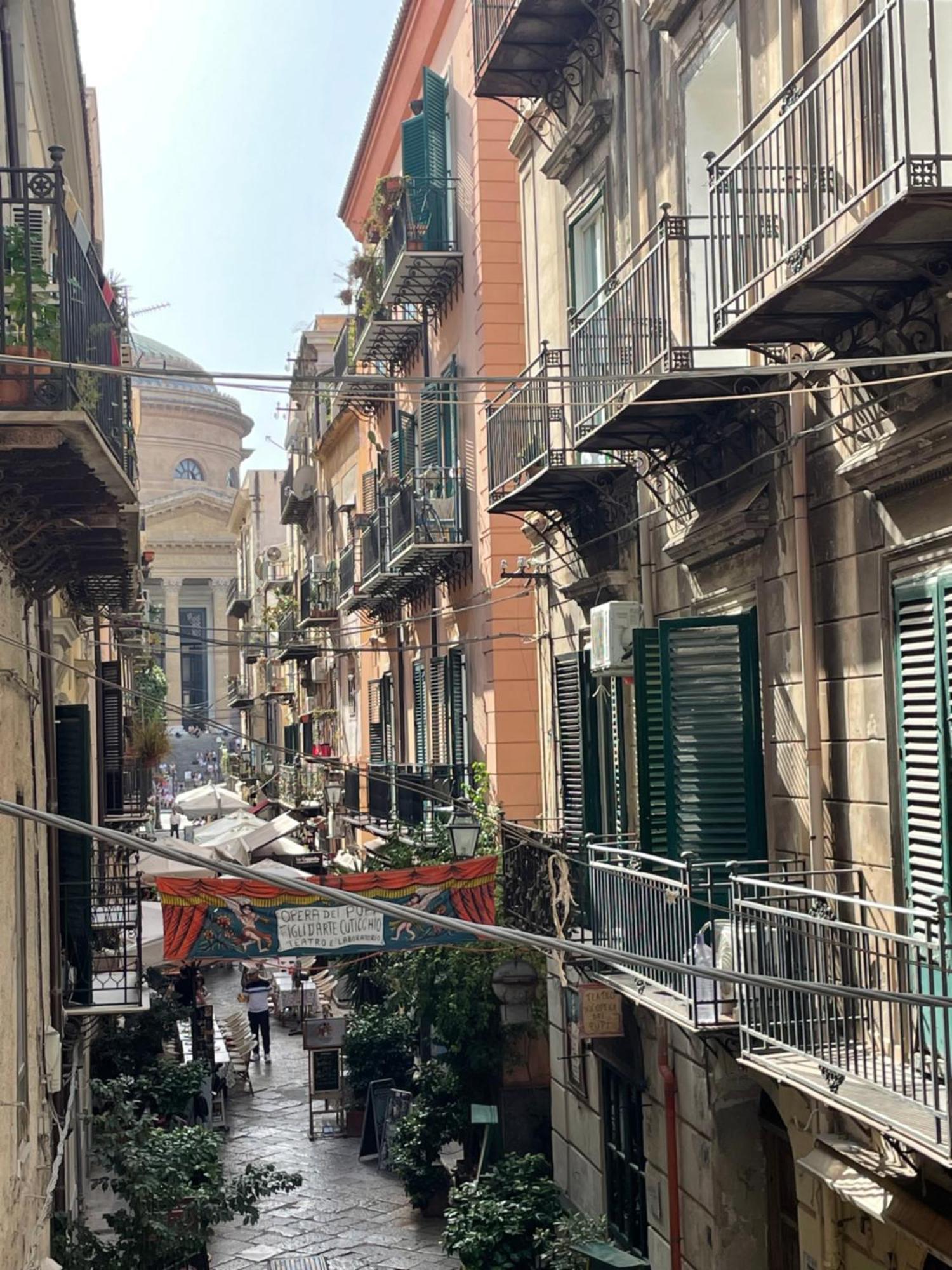 Le Colonne Del Massimo - Apartment In Front Of Massimo Theatre Palermo Exterior photo